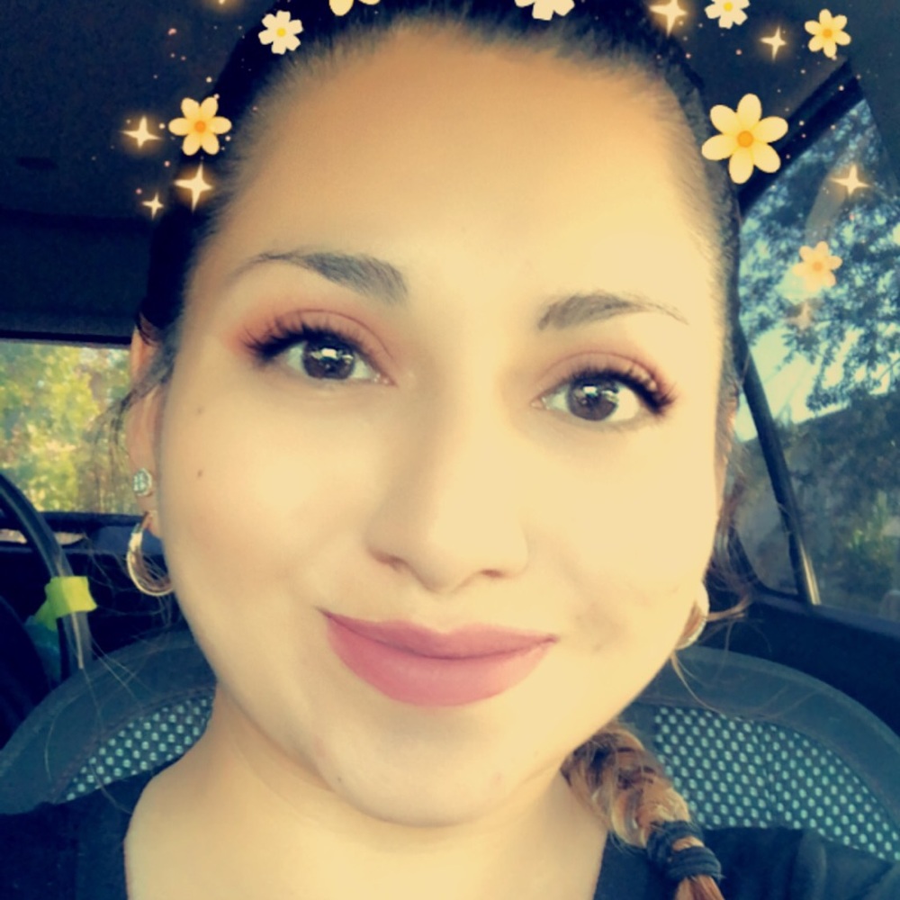 Meet your Posher, Alicia